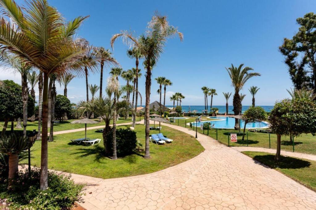 Ct 240 - Beachfront Apartment -Don Juan Manilva Esterno foto